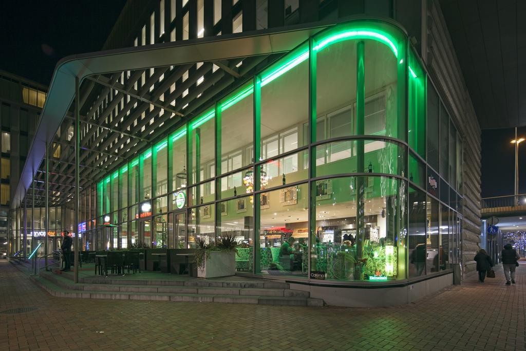 Easyhotel Amsterdam Arena Boulevard Esterno foto